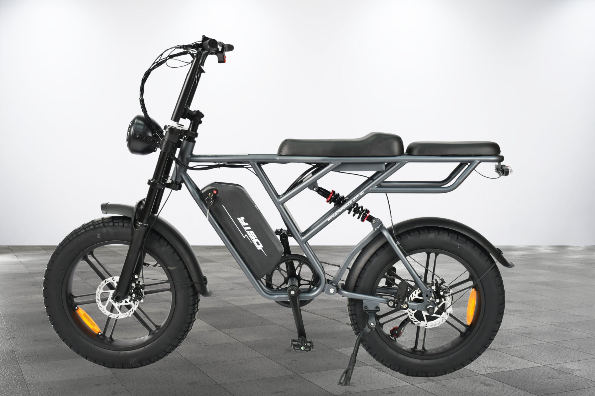 Tank Xu Facebook ad: YISO Fat Tire Cruiser E-Bike 48V 500W