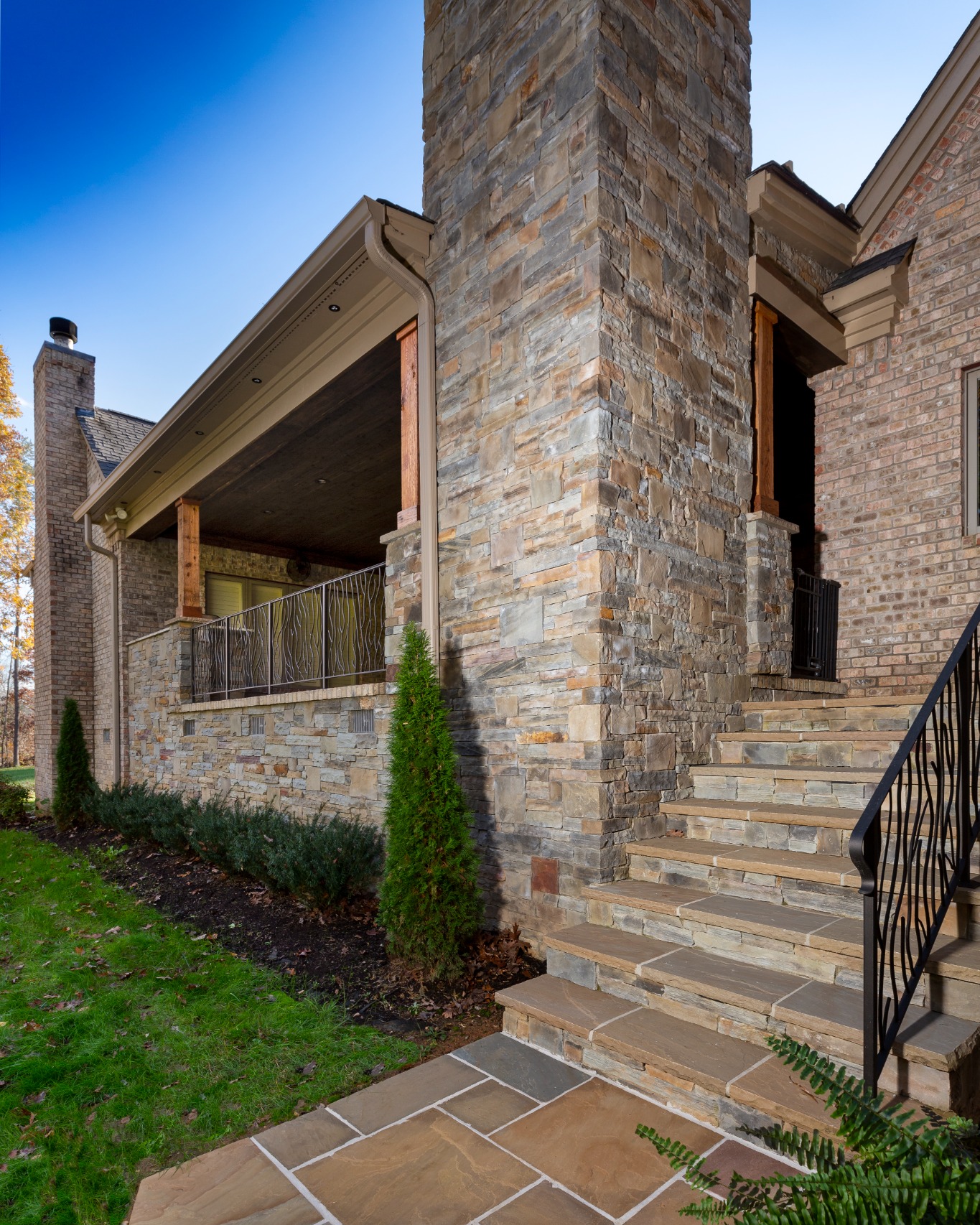 Universal Stone Imports, Inc. Facebook ad: Natural Stone Veneer. Dealer Direct.