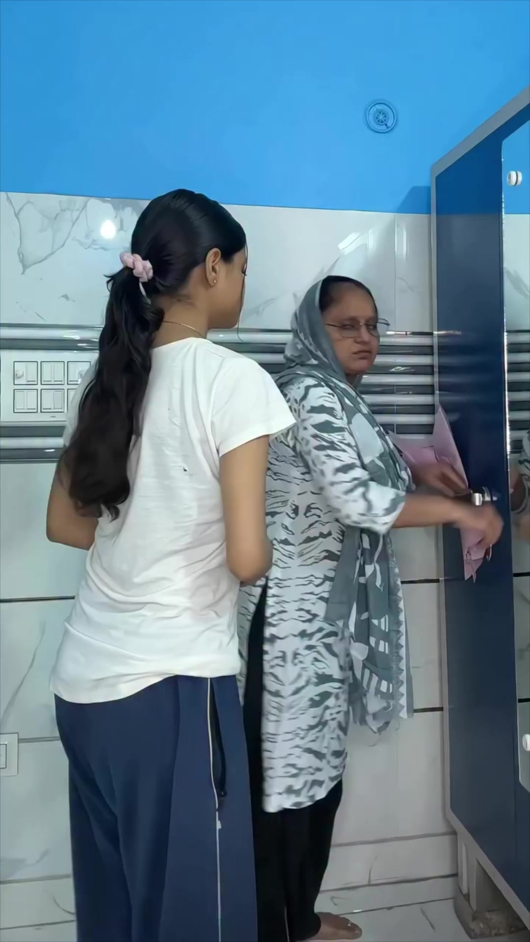 Karto Facebook ad: अपने फोटो के साथ स्टेटस पाएं