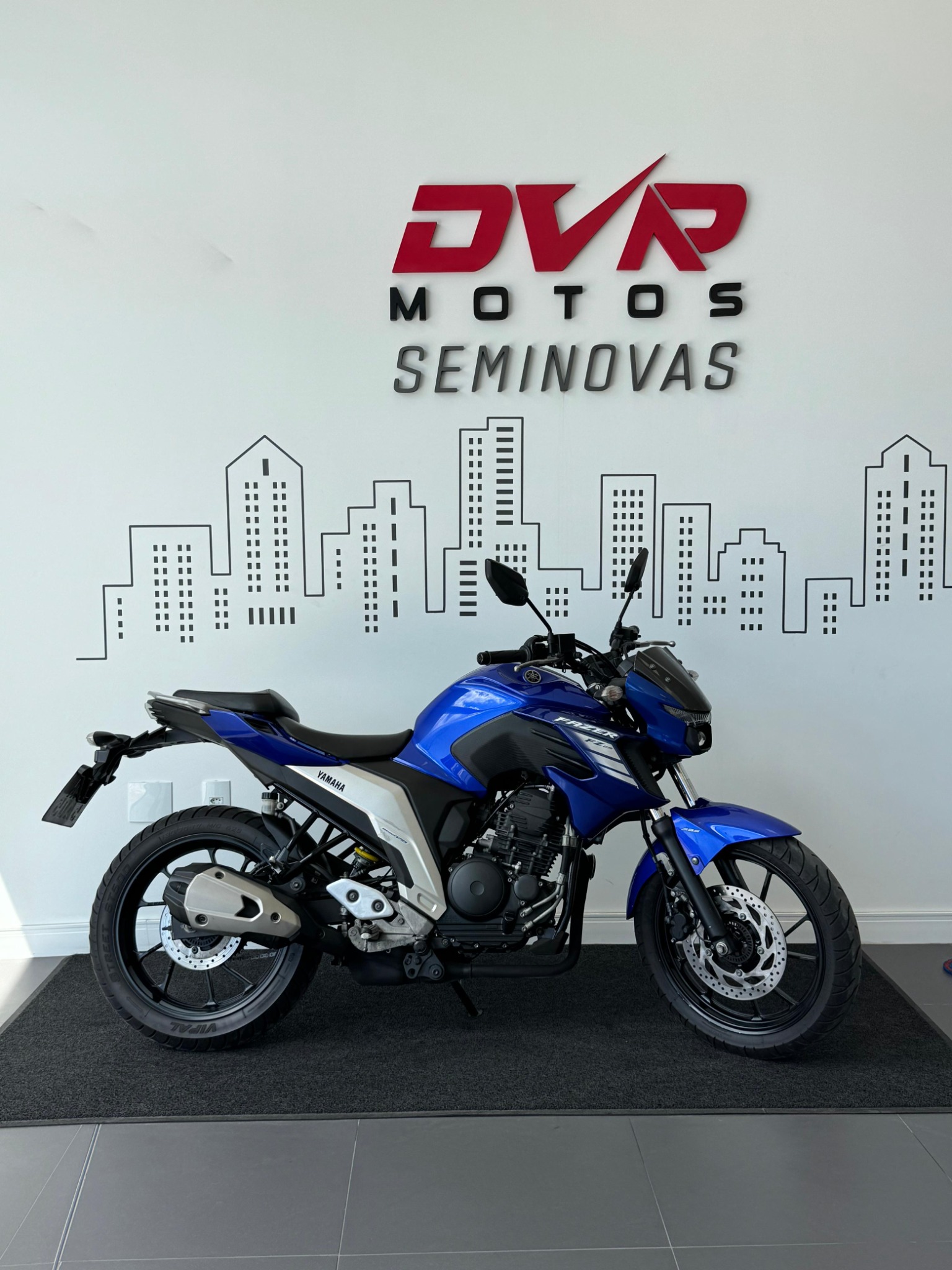 DVR Motos Yamaha Facebook ad