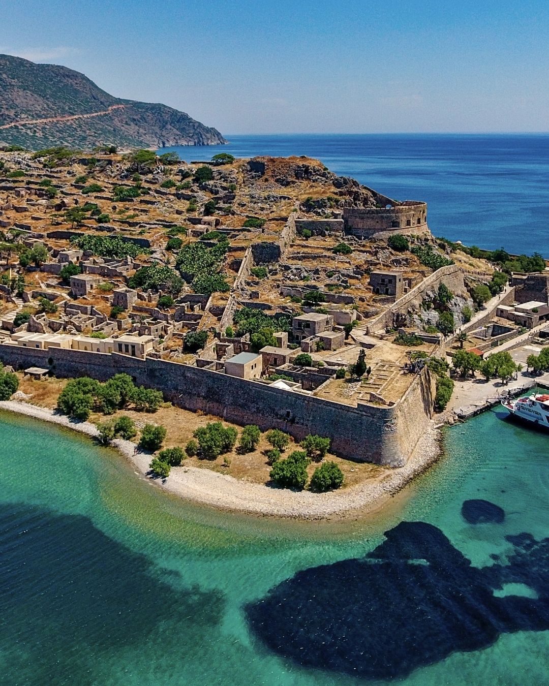 Avanti Sailing Facebook ad: Luxury Sailing Trips in Crete | Private & Semi-Private…