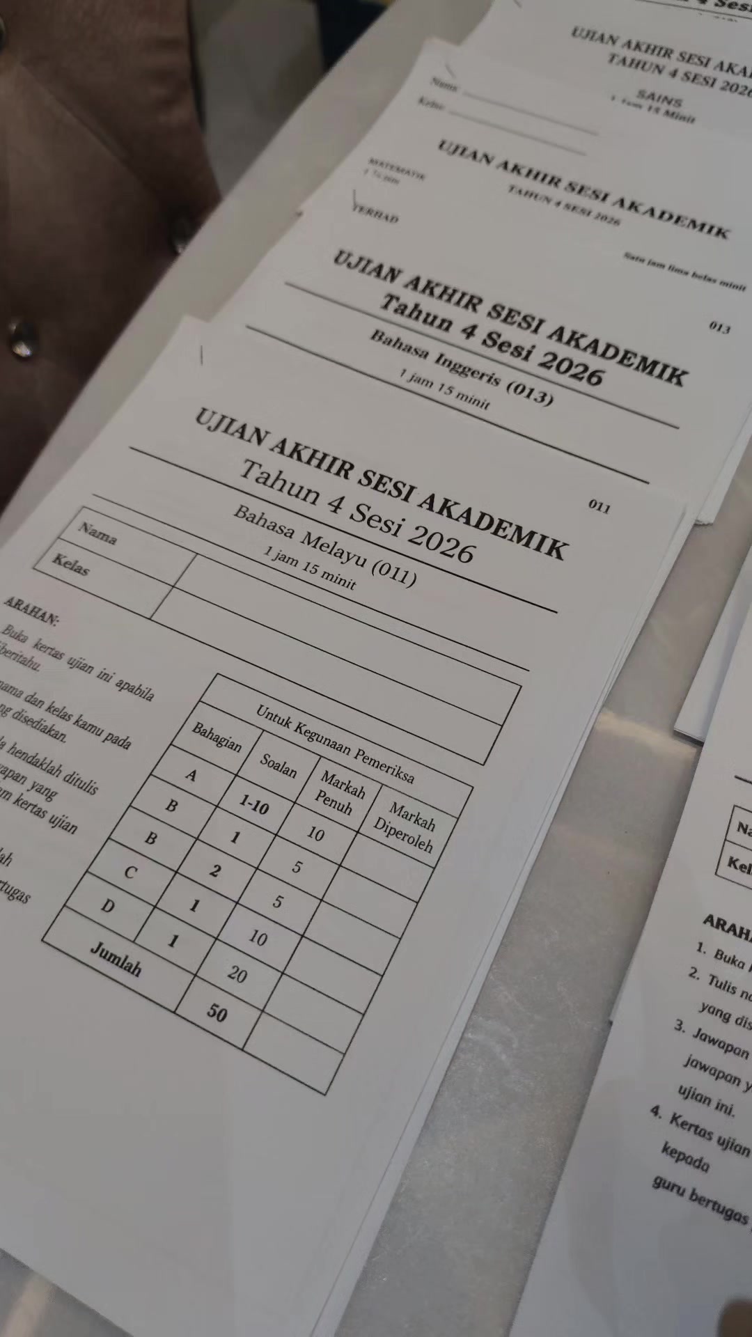 Cikgu Ain Study Center Facebook ad: Hujung Tahun Tak Lama Dah.