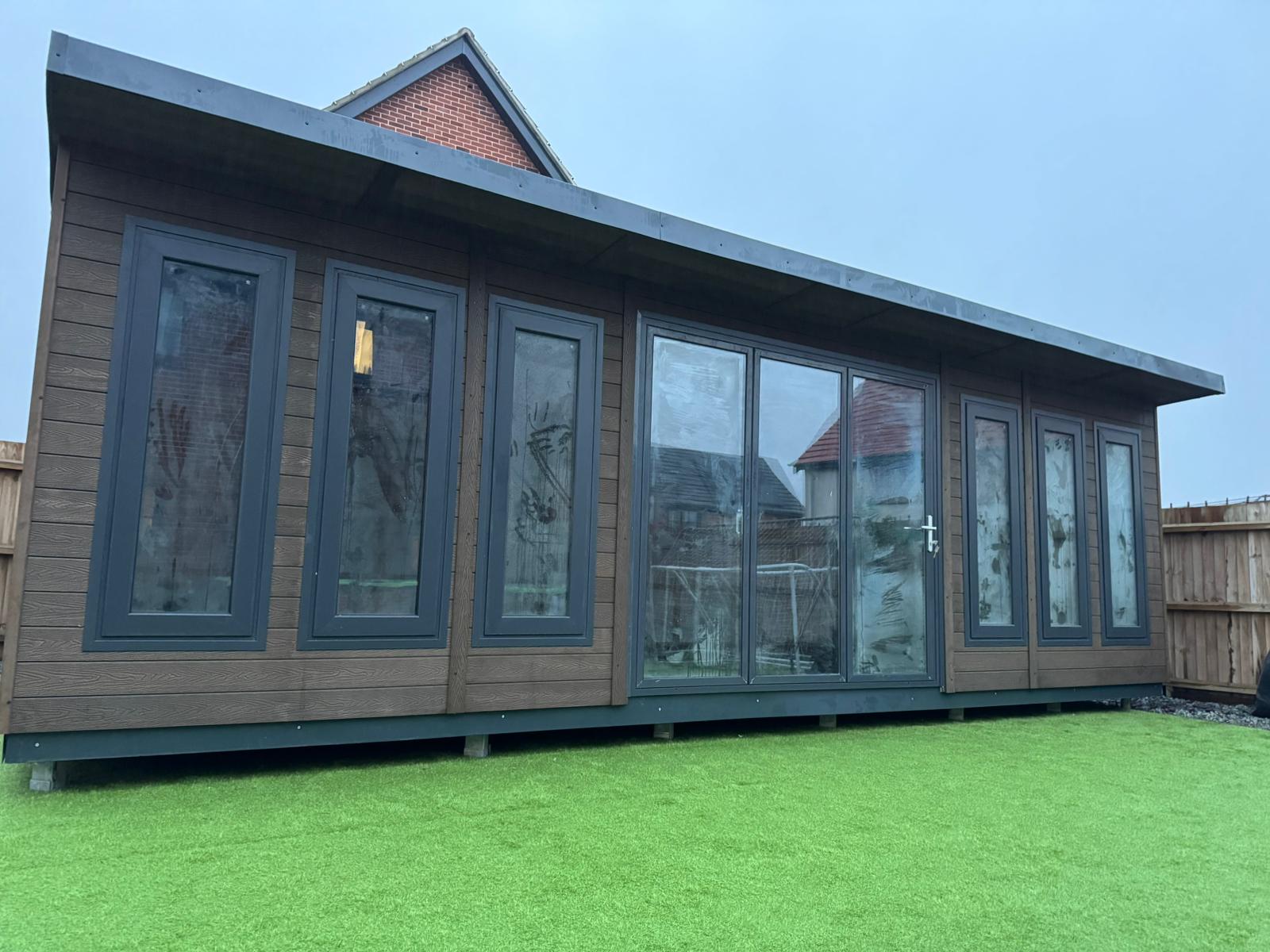 Only Sheds and Summer Houses Facebook ad