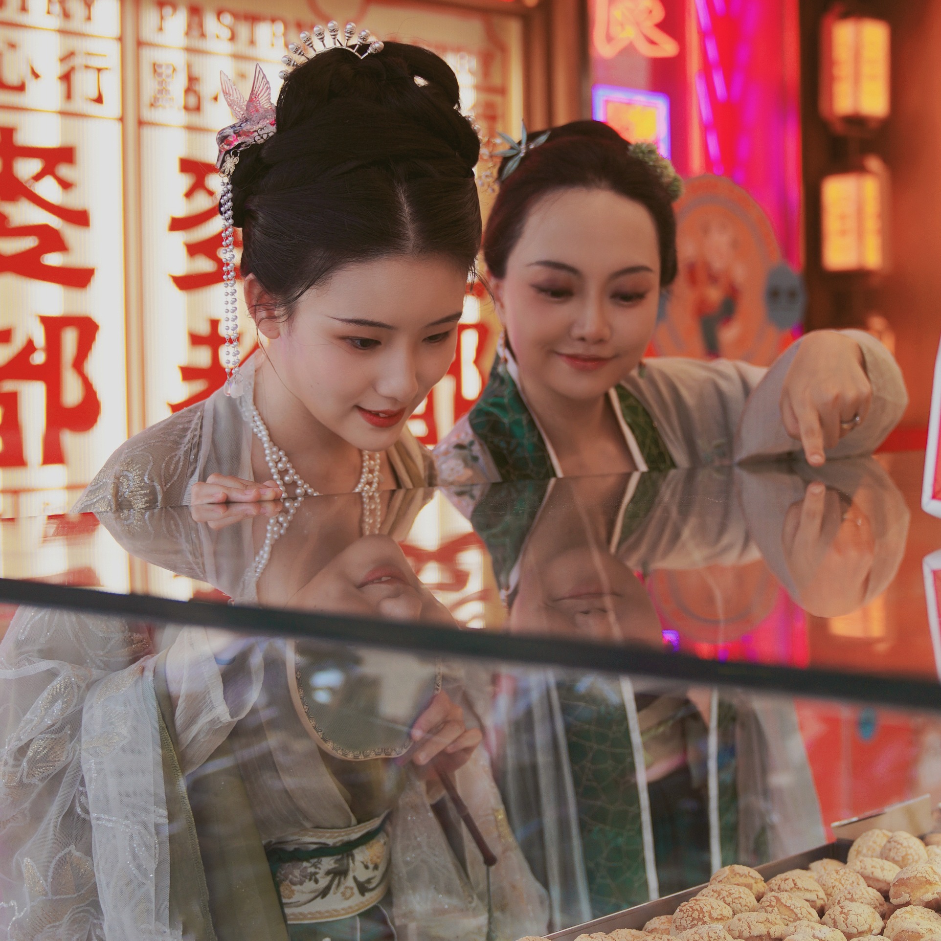 Chinese Hanfu Facebook ad