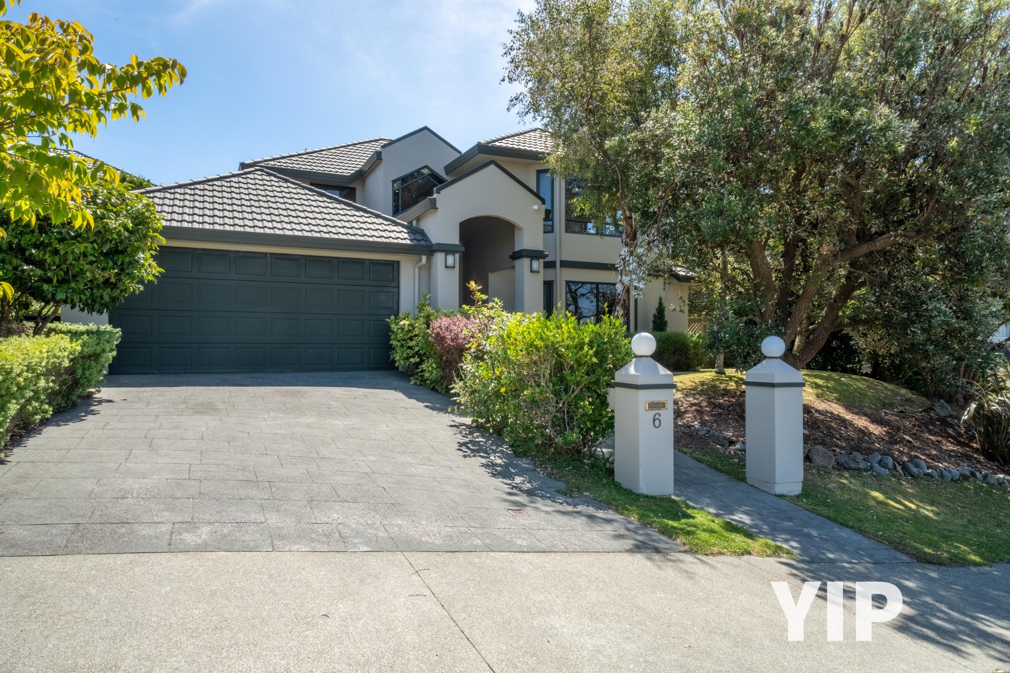 Team YIP - Leading Wellington Real Estate Team, William YIP Facebook ad: Space, Style & Street Appeal? YIP!