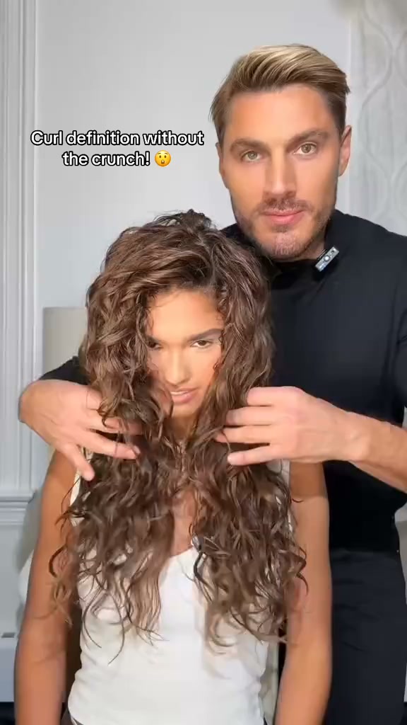 Color Wow Facebook ad: The Secret to Air-Dried, Frizz-Free Curls