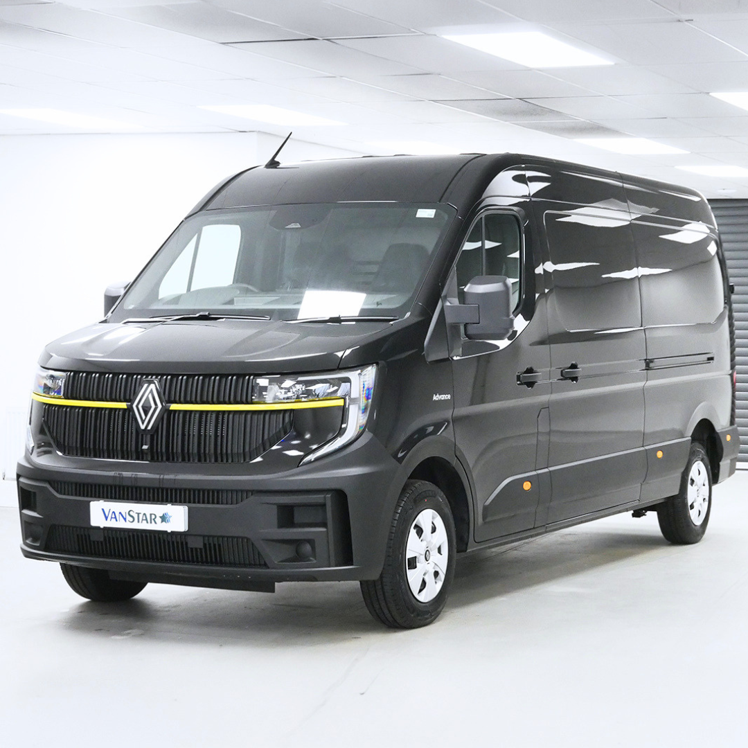 VanStar Facebook ad: 2026 Renault Master Advance!