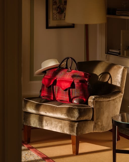 Villa d'Este La Boutique Facebook ad