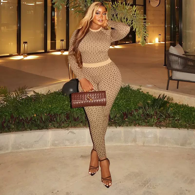 The Lavish Ke Facebook ad: SALE: Jumpsuits add two-piece sets @ KES 2,500