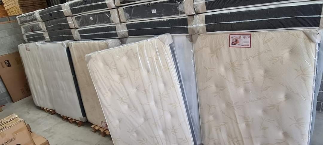 Mattress Liquidation Facebook ad: Hi, We have closed down our bed shop…