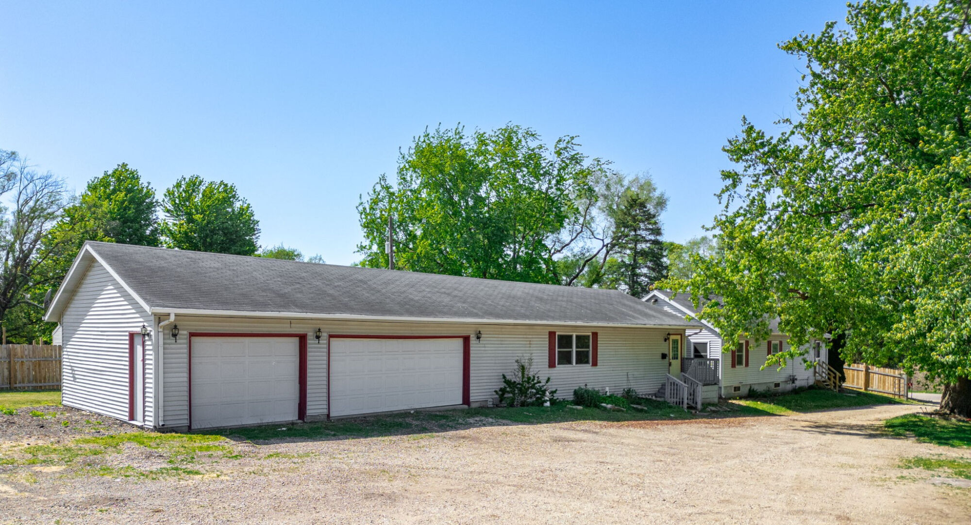 Beloit Auction & Realty Facebook ad: Selling at Online Auction, Beloit, WI…