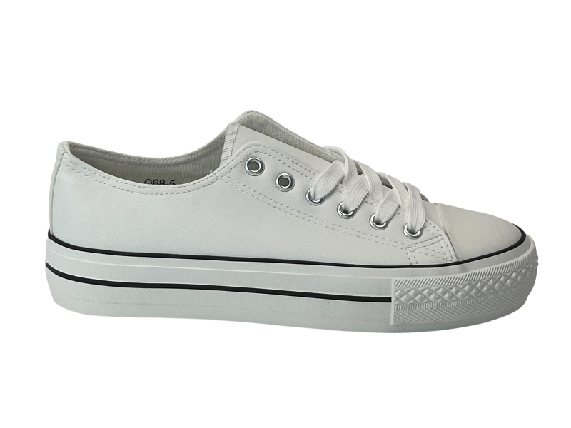 Zapa10 Facebook ad: Este verano estrena zapatos sin gastar de más
