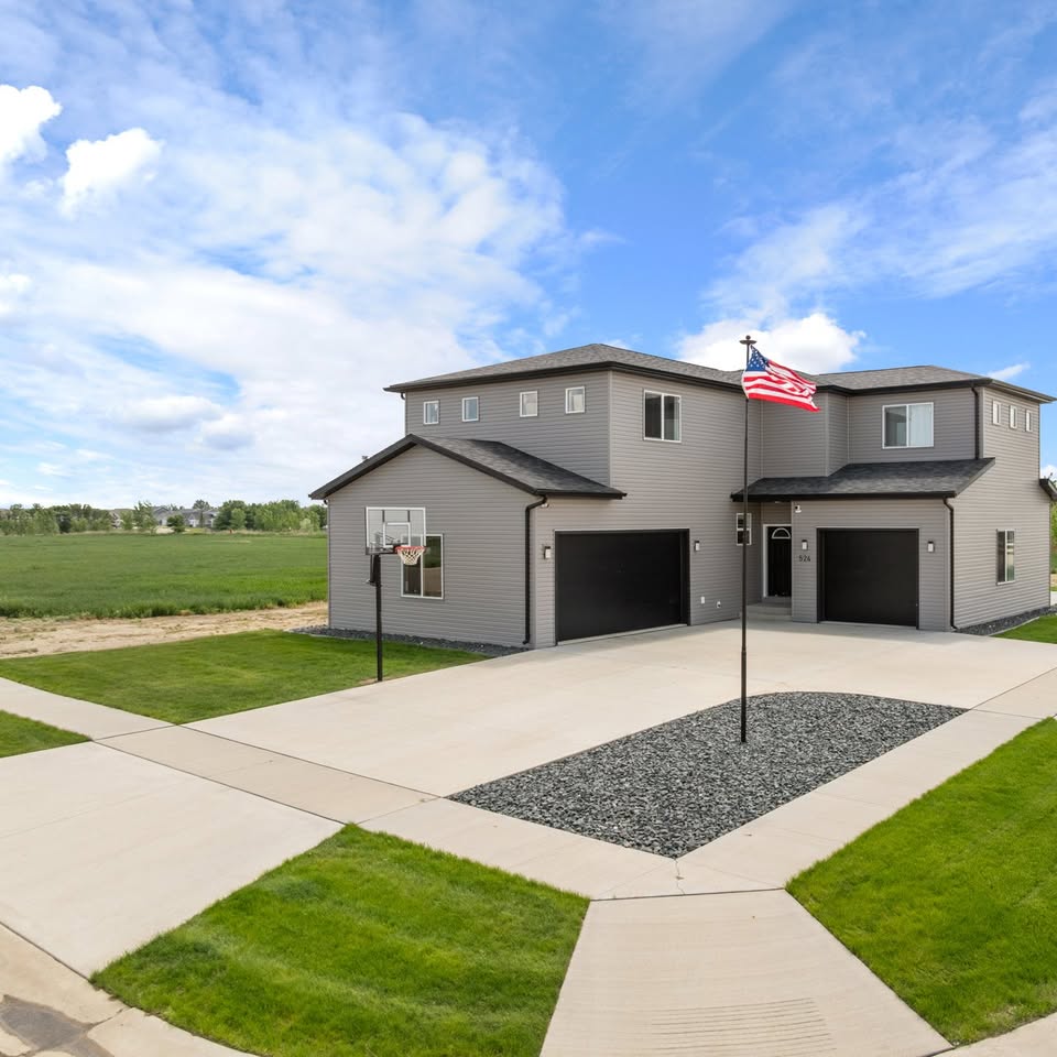 Tim Knutson Facebook ad: 6 Beds 4 Baths House