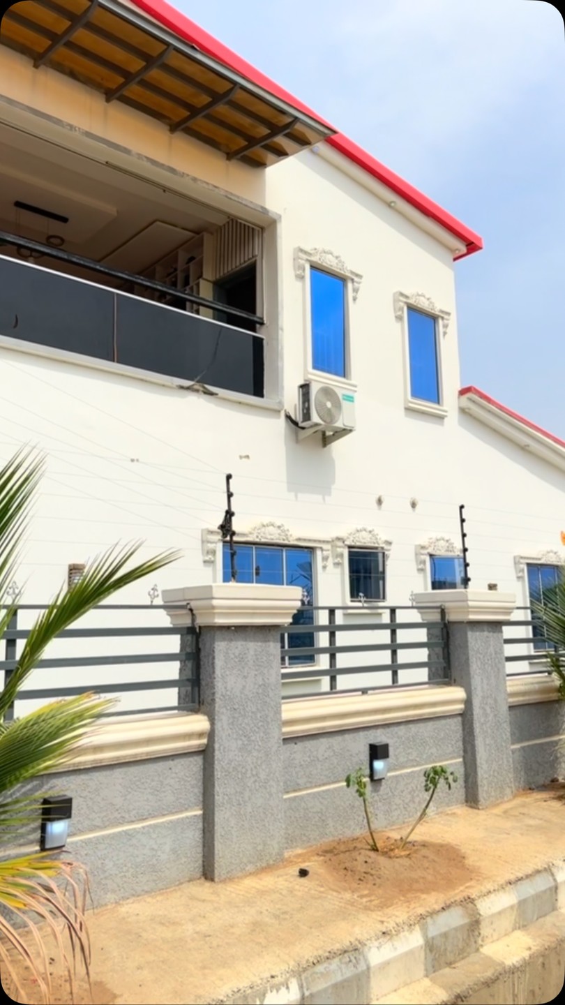 Kuma Villa 1 Facebook ad: Direct Listing
