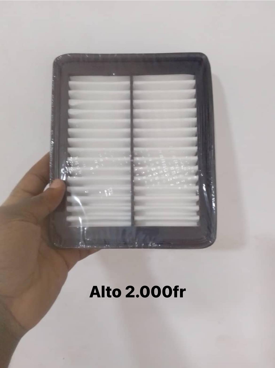 Loyal Group Facebook ad: STOCK DE FILTRE À AĪR ET FILTRE À…