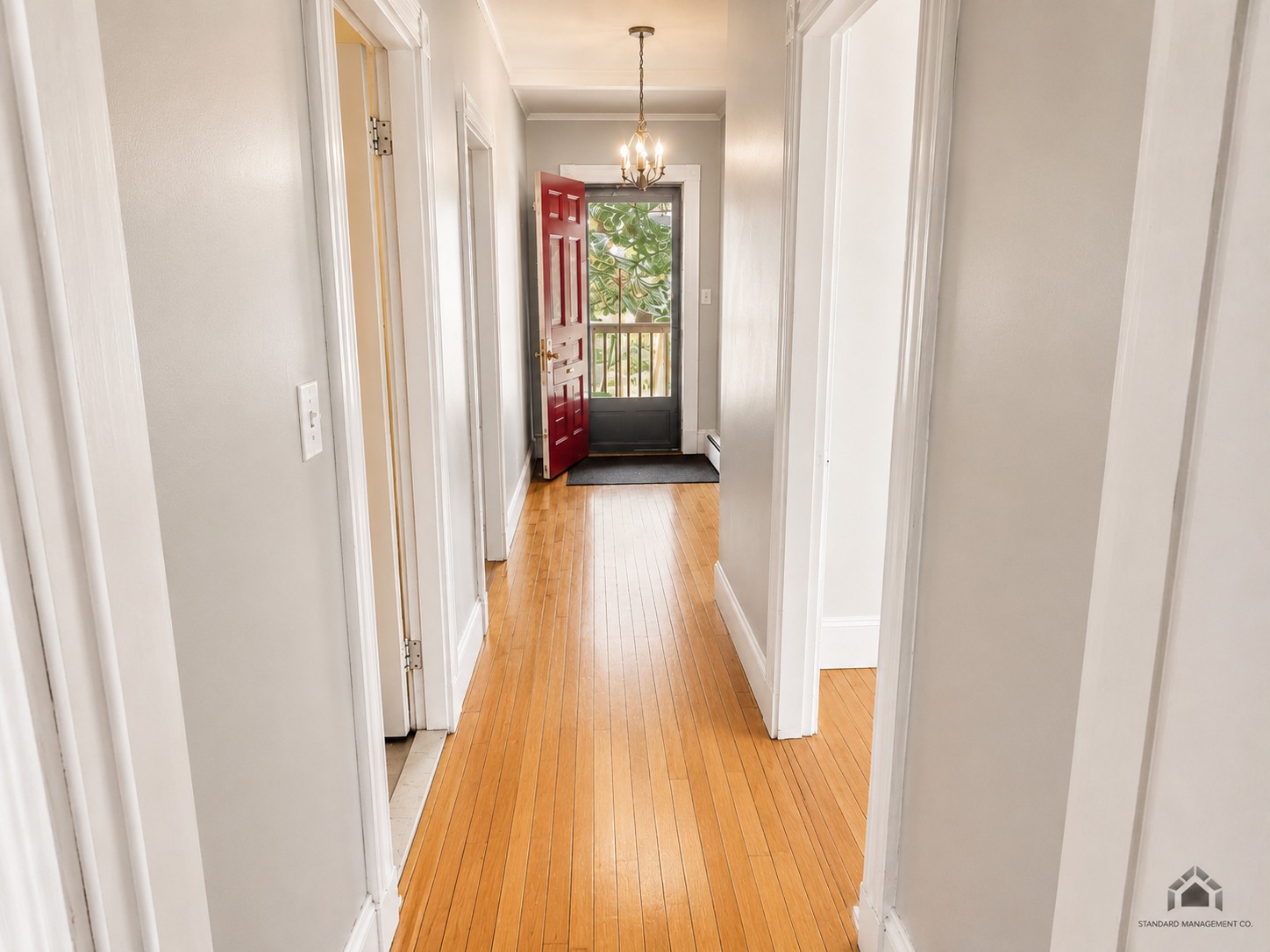 Brett Brockway Facebook ad: 3 Beds 1 Bath Apartment