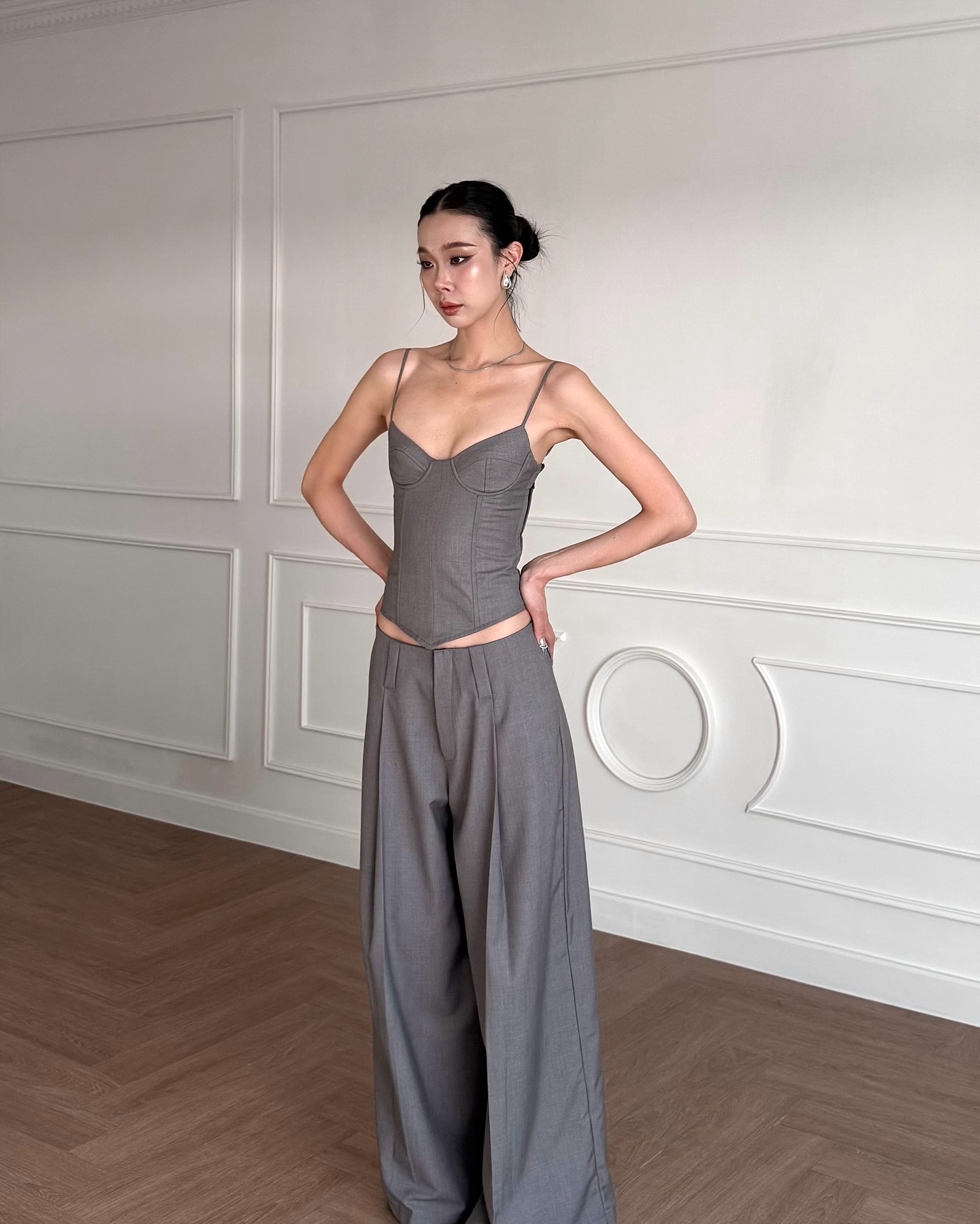 beyour.outfits Facebook ad: -Cayla corset-1,990THB