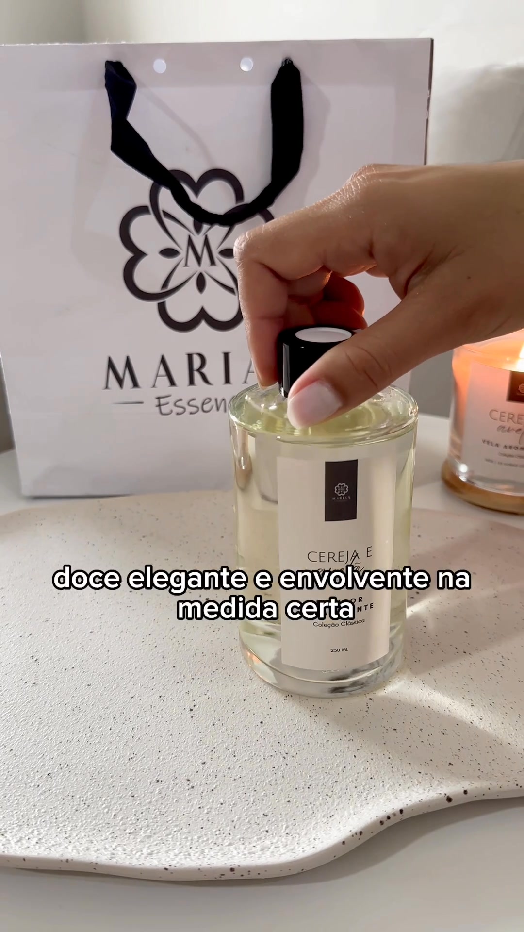 Maria’s Essences Facebook ad: Ei você que ama casa perfumada esse vídeo para você!