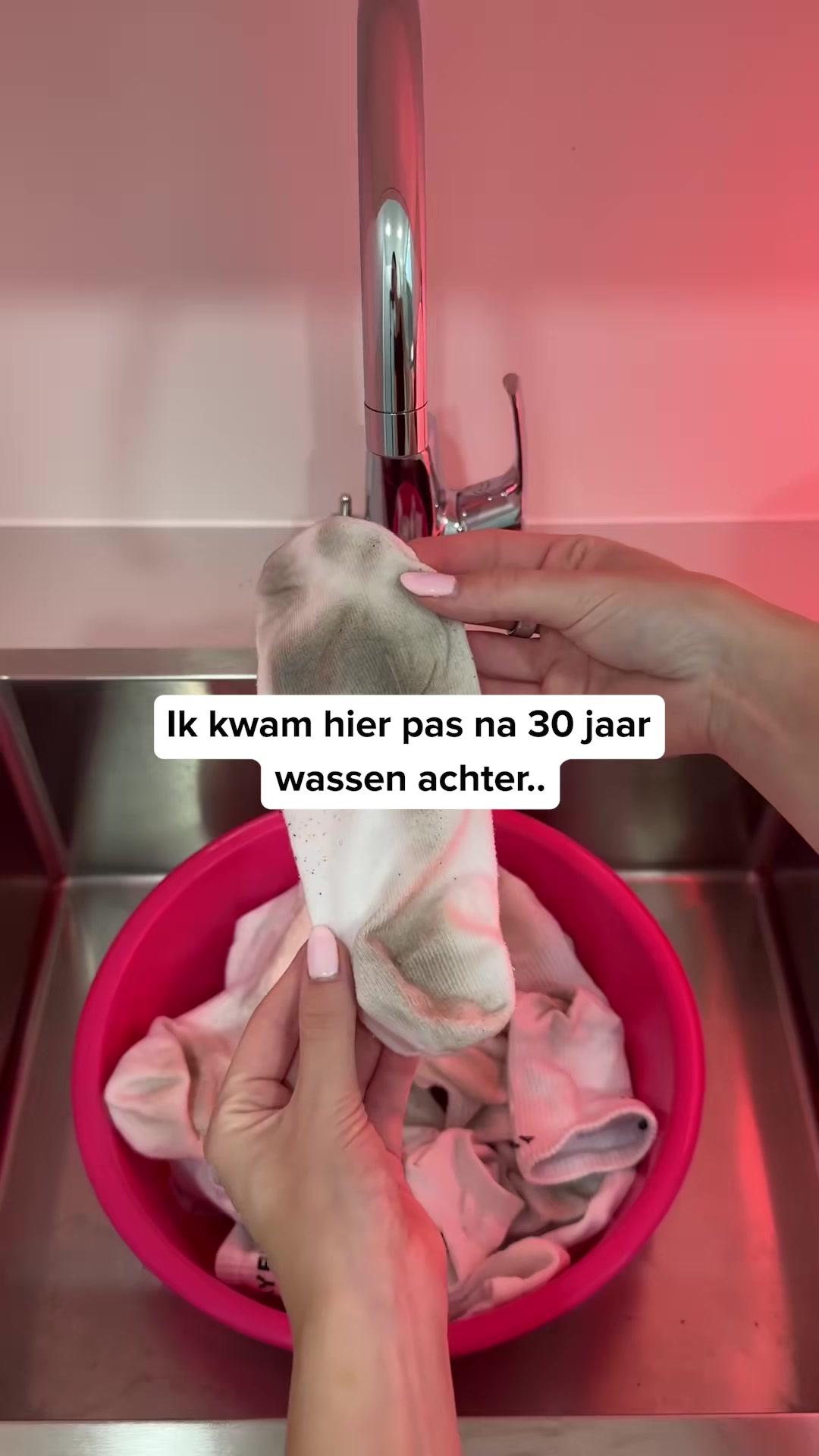 Mothers Earth Facebook ad: Tot 50% Korting
