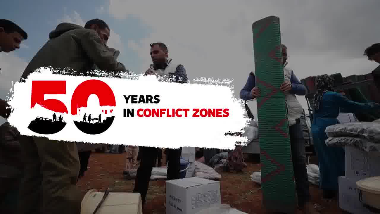 Doctors Without Borders / Médecins Sans Frontières Facebook ad: Follow us for Hope, Healing and Humanity in action.
