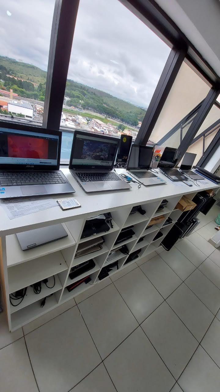Barueri Notebooks Facebook ad: Assistência Técnica Especializada em Notebook, All In One…
