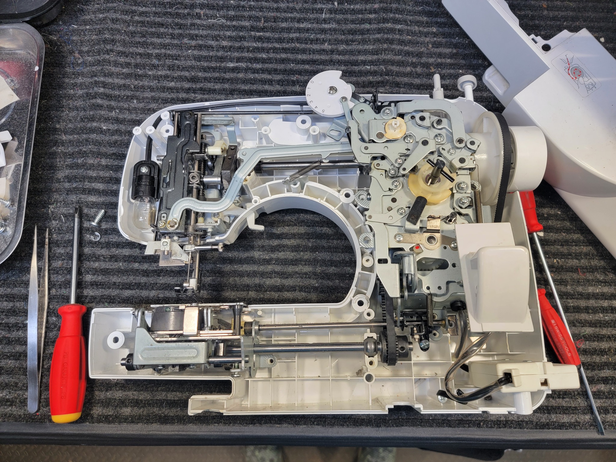 Sewing Doc Academy - learn machine service & repair Facebook ad
