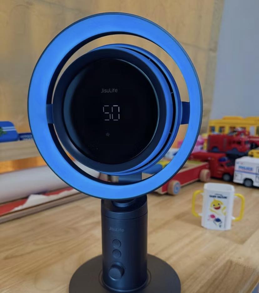 ชิ้นนี้บิบิให้ผ่าน Facebook ad: JisuLife Table Fan Pro 3 ลมแรงเวอร์เกินไซซ์