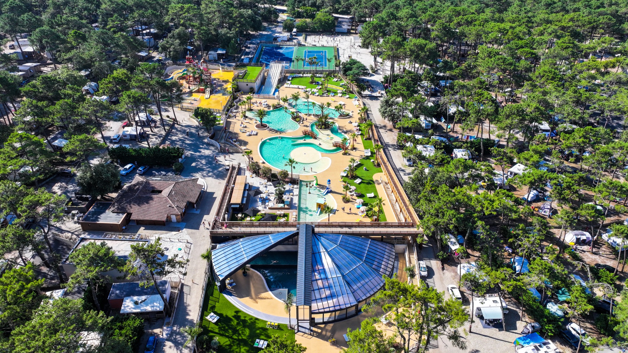 camping de la côte d'argent Facebook ad: 5-star campsite at Hourtin Plage in Gironde, in…