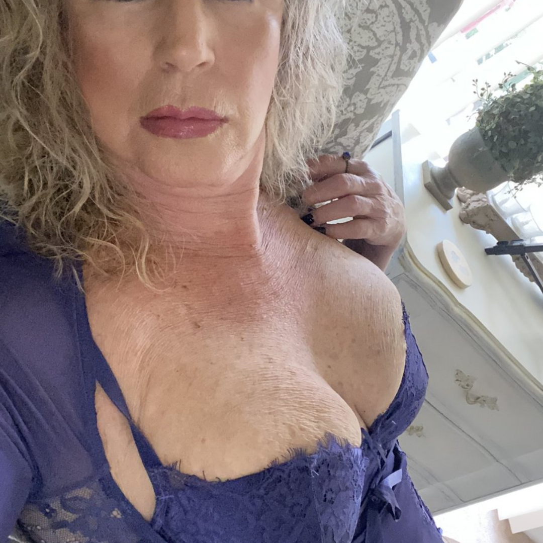 Sarah Mitchell Facebook ad