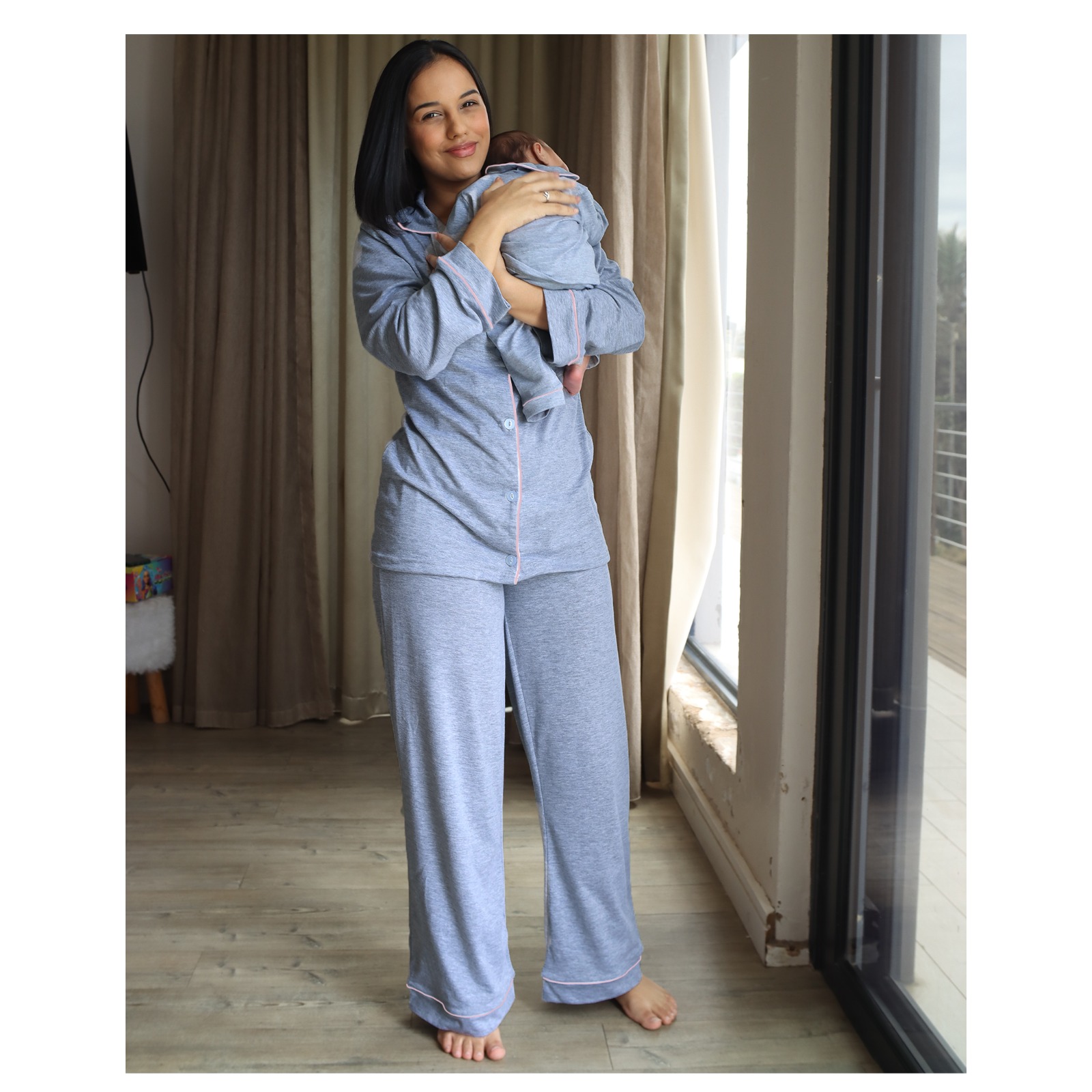 Hannah Grace Maternity Facebook ad