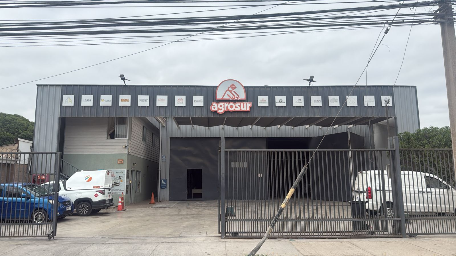Ruta78 Bodegas Facebook ad: Venta o arriendo | Galpón + oficinas en…