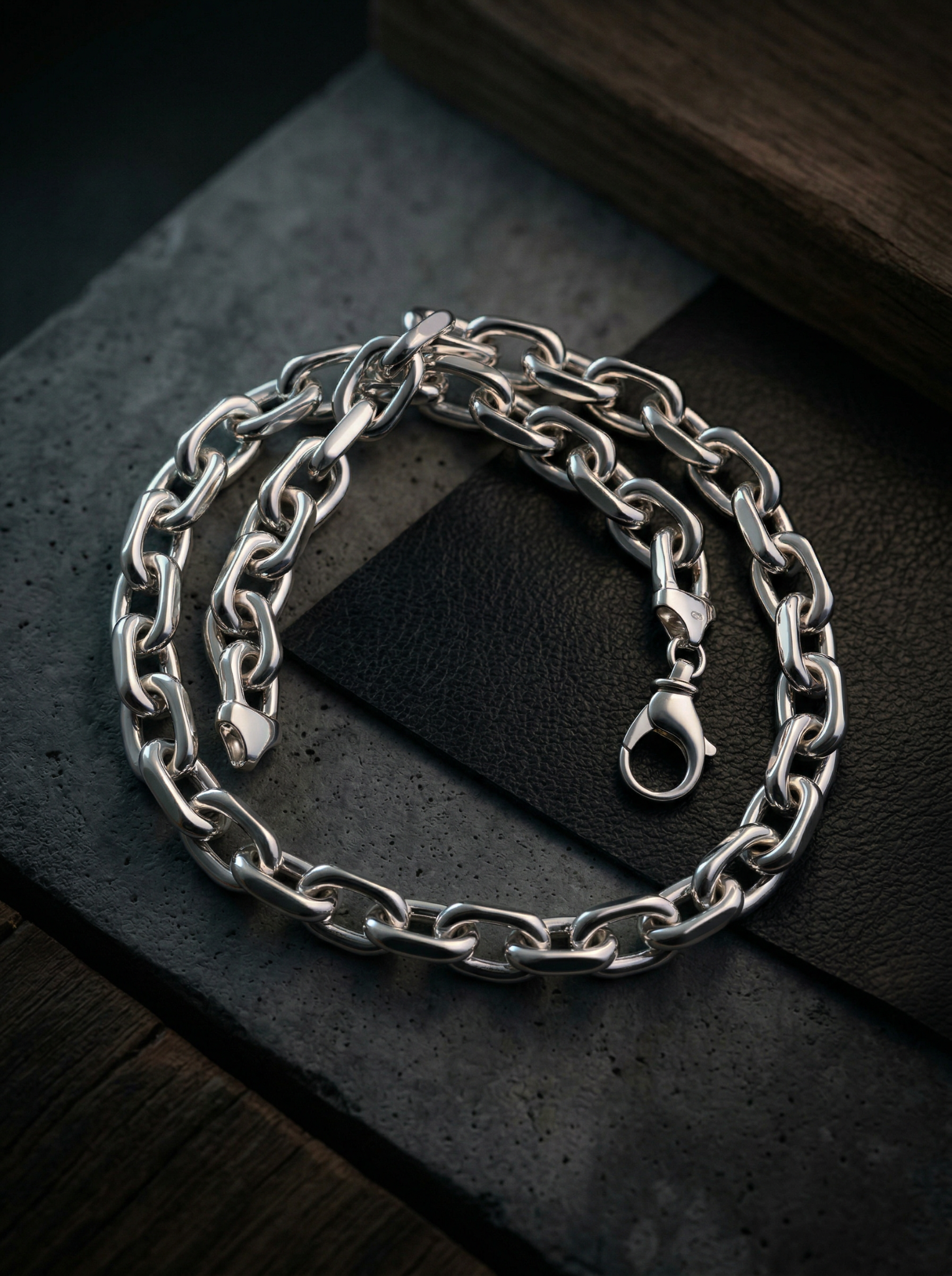 Silberketten-Store Facebook ad: Stil zeigt sich im Detail.