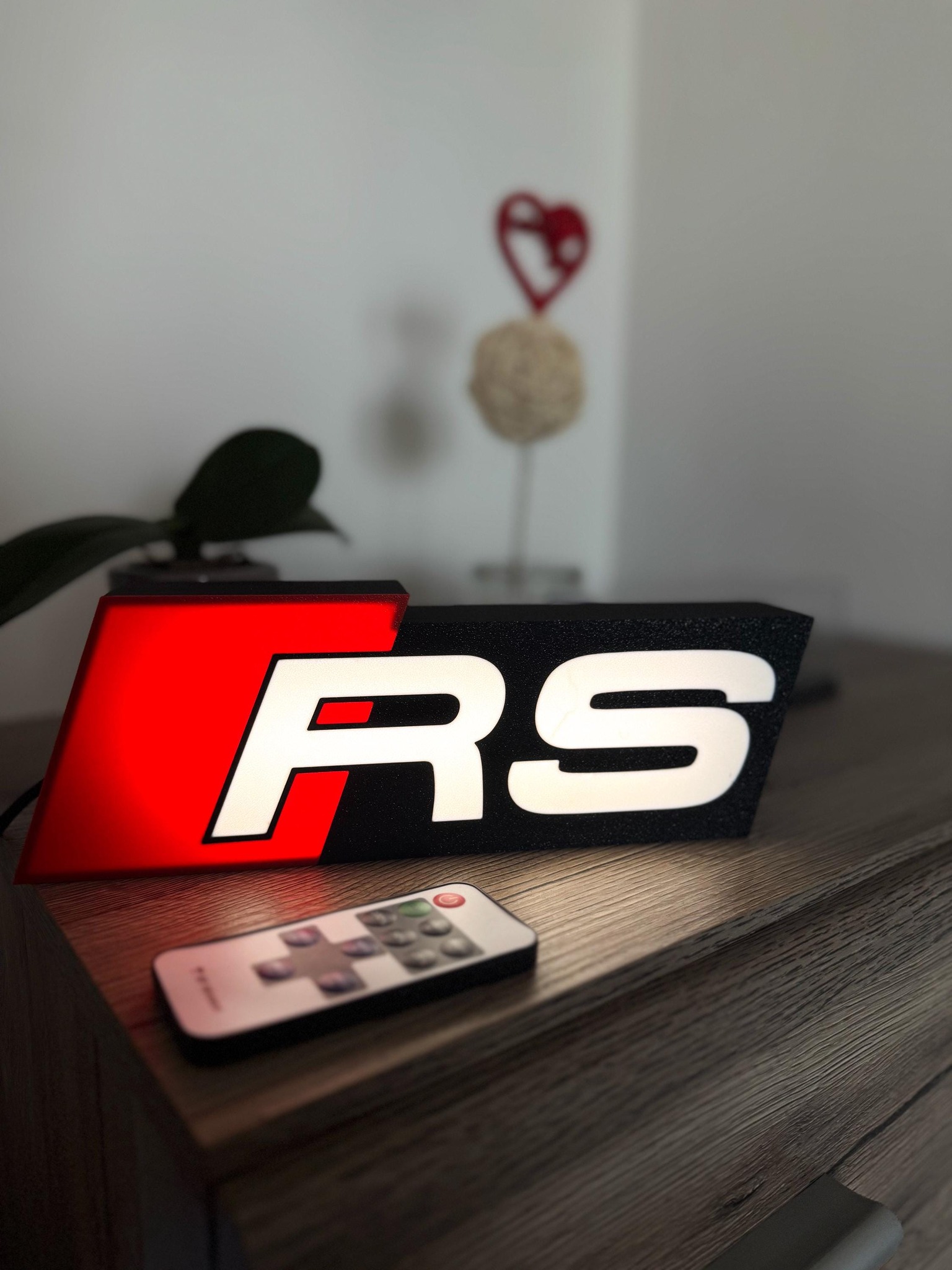 Rayne3Dshop Facebook ad: Rayne3Dshop - Etsy