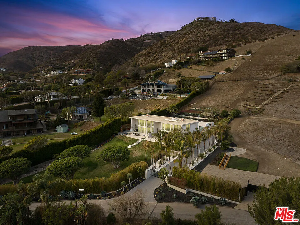 31201 Bailard Rd, Malibu, CA 90265 Facebook ad: 31201 Bailard Rd is a rare Western Malibu…