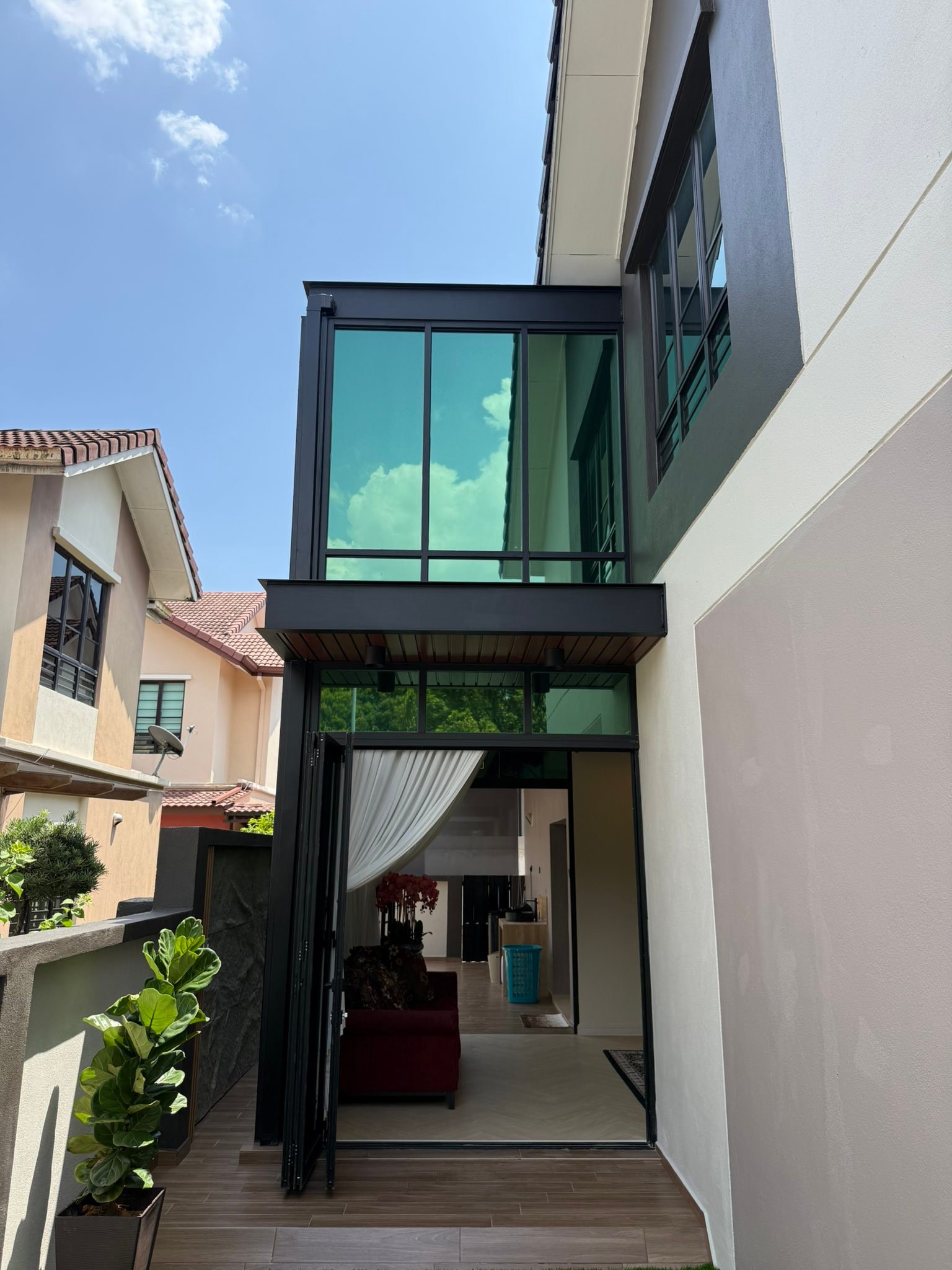 R & L Glass Marketing Facebook ad