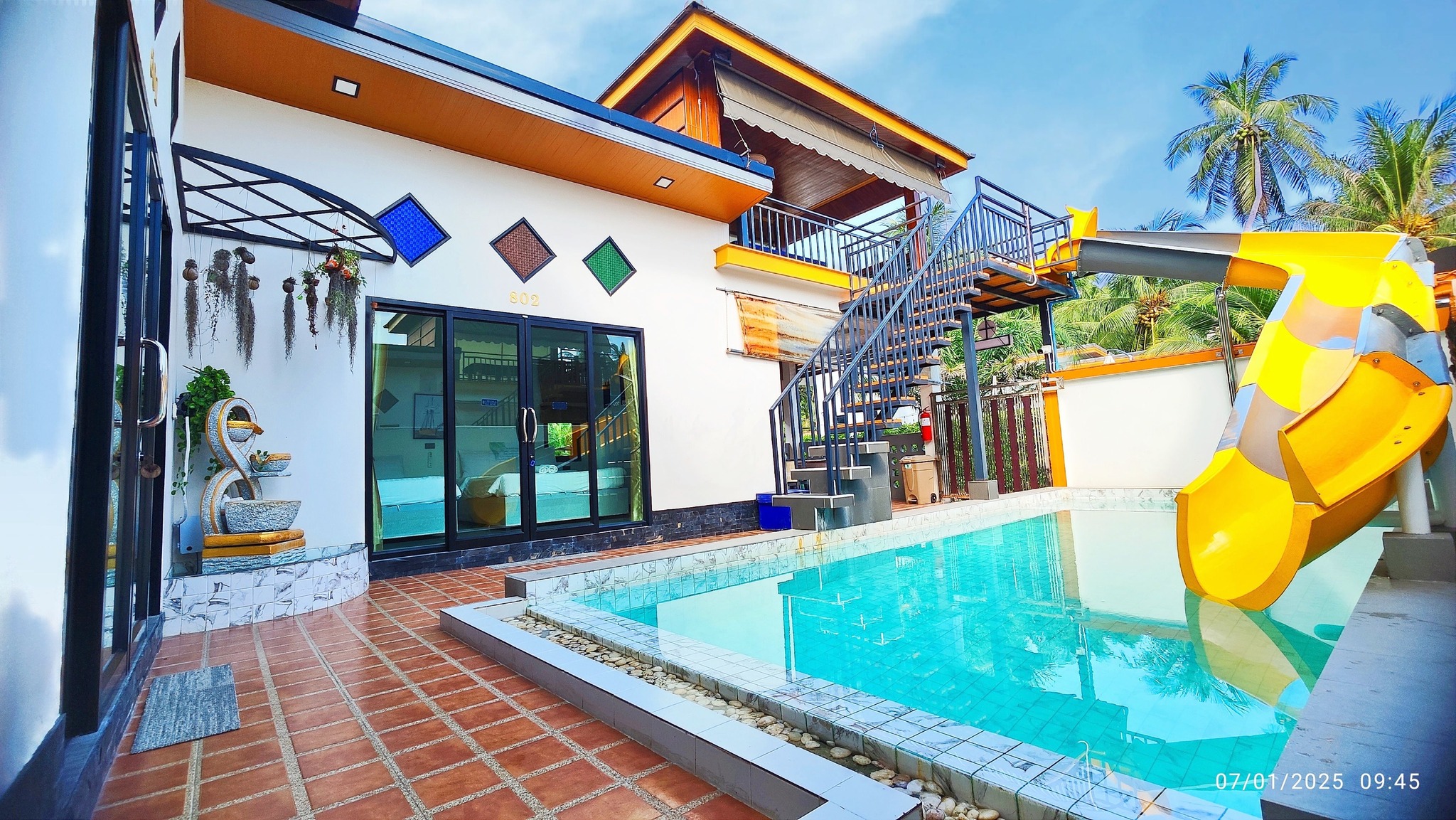Sakda pool villa ศักดิ์ดา พูลวิลล่า ขนอม Facebook ad: ไปเที่ยวขนอม นั่งกินขนมชมปลาโลมาสีชมพู