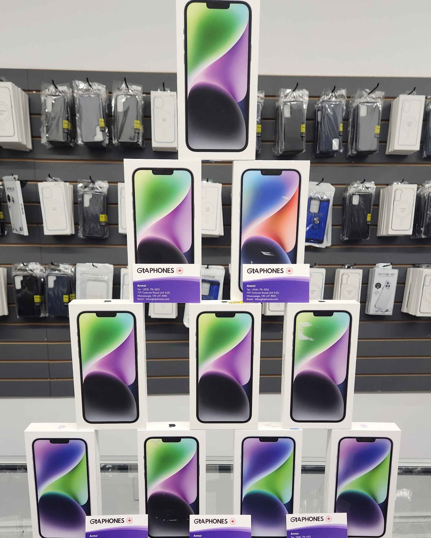 Merchant Raine Facebook ad: New iPhone 14 Plus 128GB!Available in Store!
