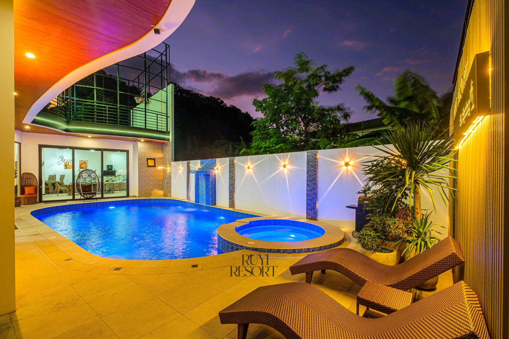 Ruyi Resort Facebook ad
