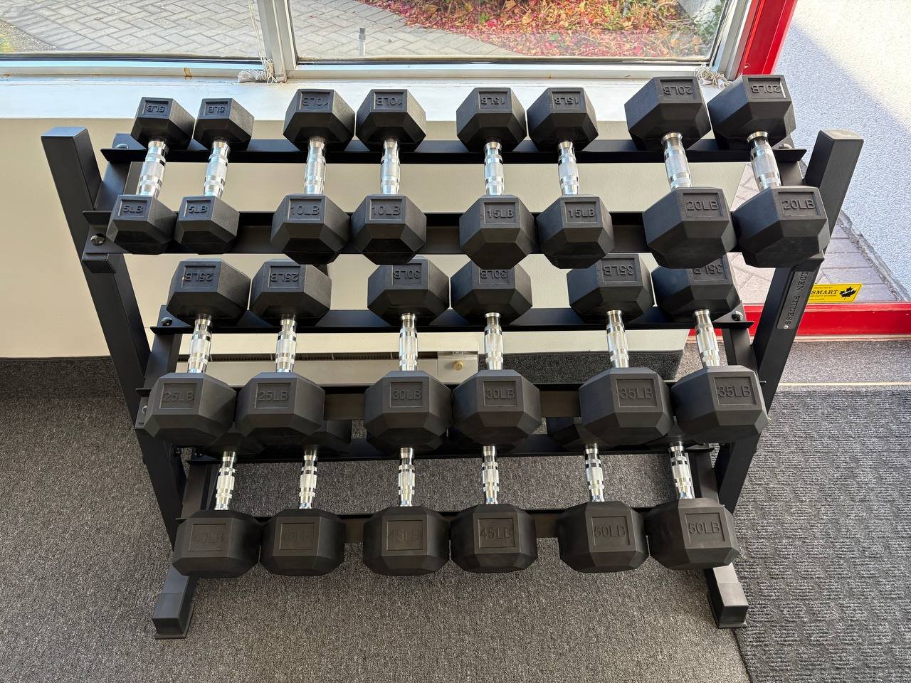 Alireza Nouri Facebook ad: New 5-50lbs dumbbell set and rack