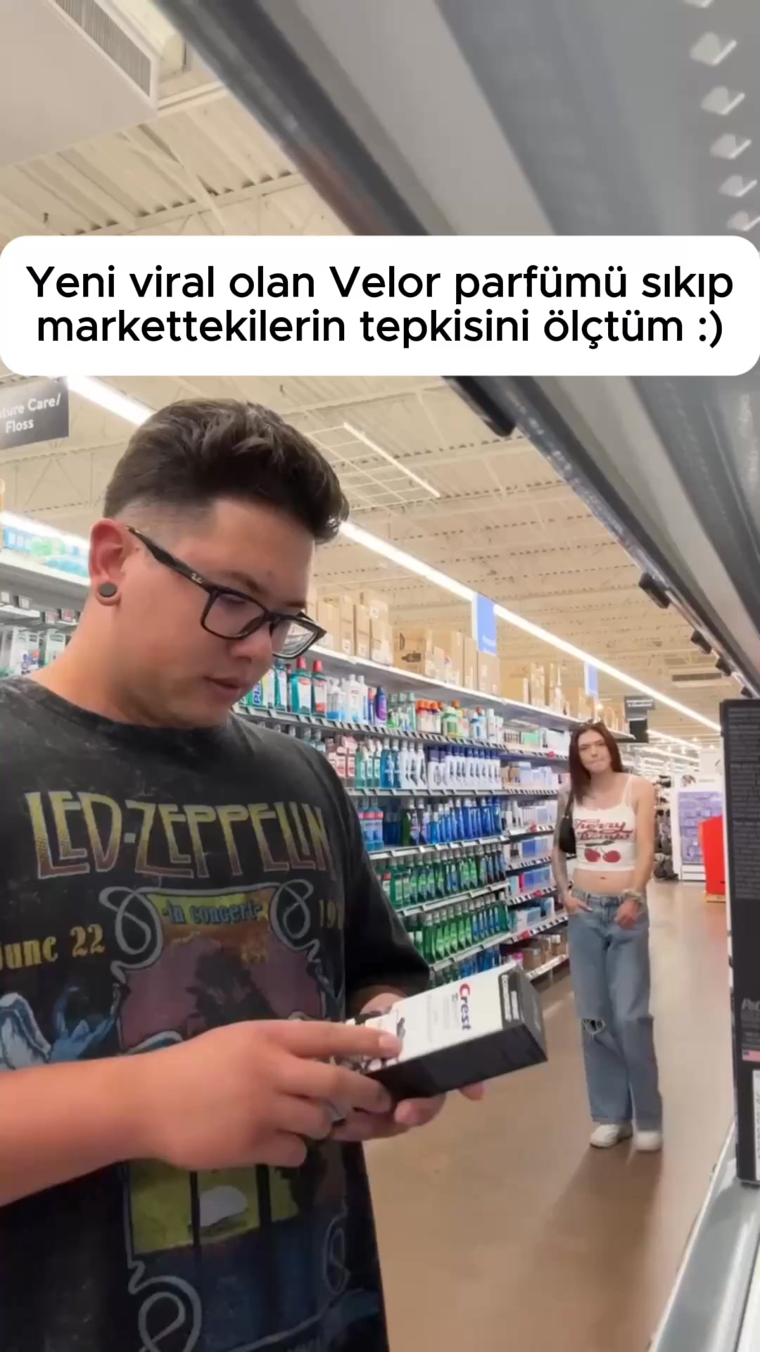 Velor Parfüm Facebook ad: Yaklaştıkça Fark Edilen Koku