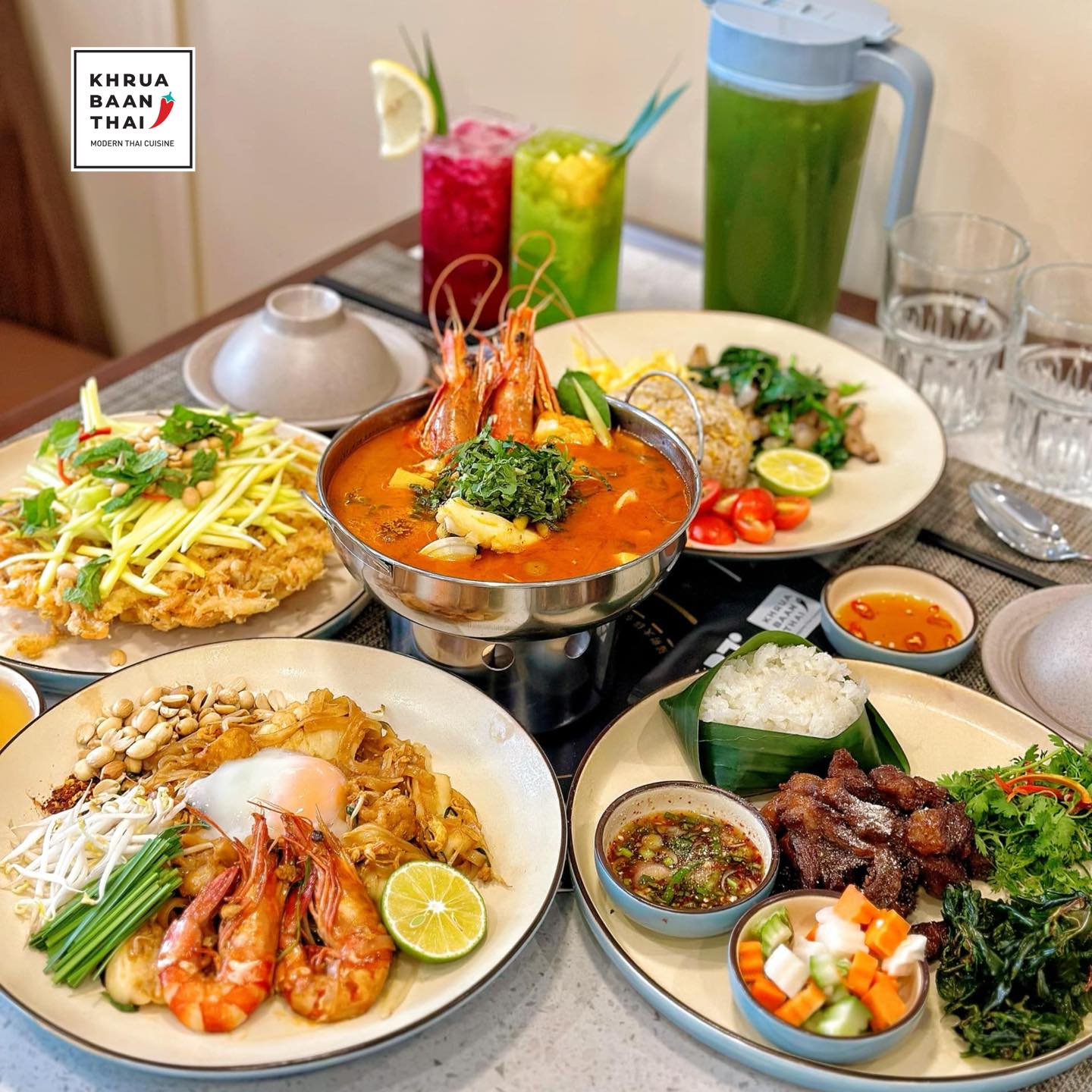 Khrua Baan Thai Facebook ad: Đang thiếu vitamin chua cay thì ghé ngay…
