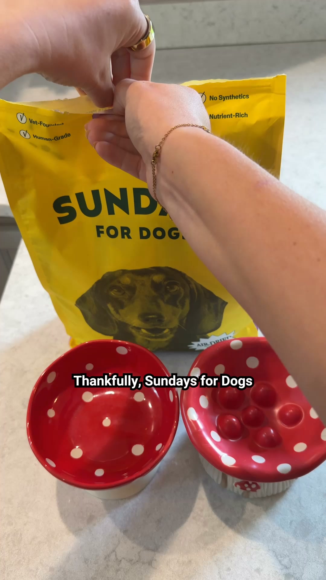 Sundays Facebook ad: Try it with 30% off your first order.