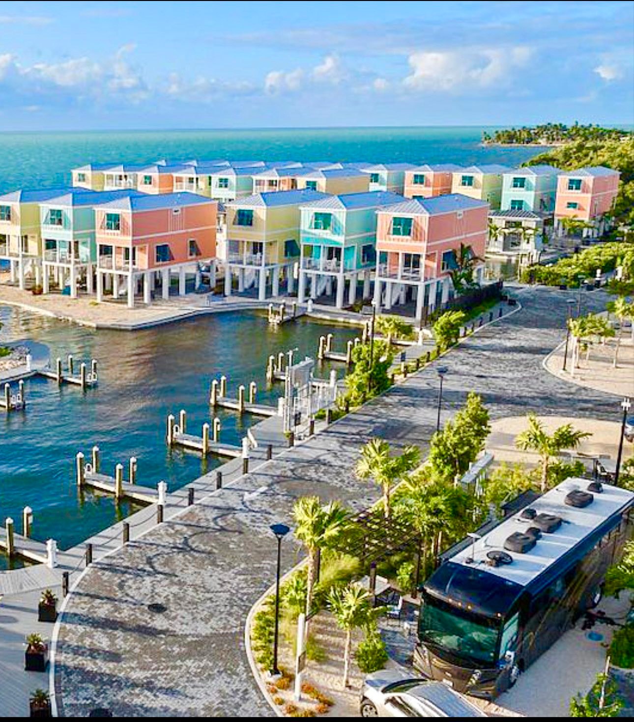 The Castaway II, Islamorada’s Finest Facebook ad: Ocean View: Extended Stay: Snowbird: Pet Friendly: Fully…