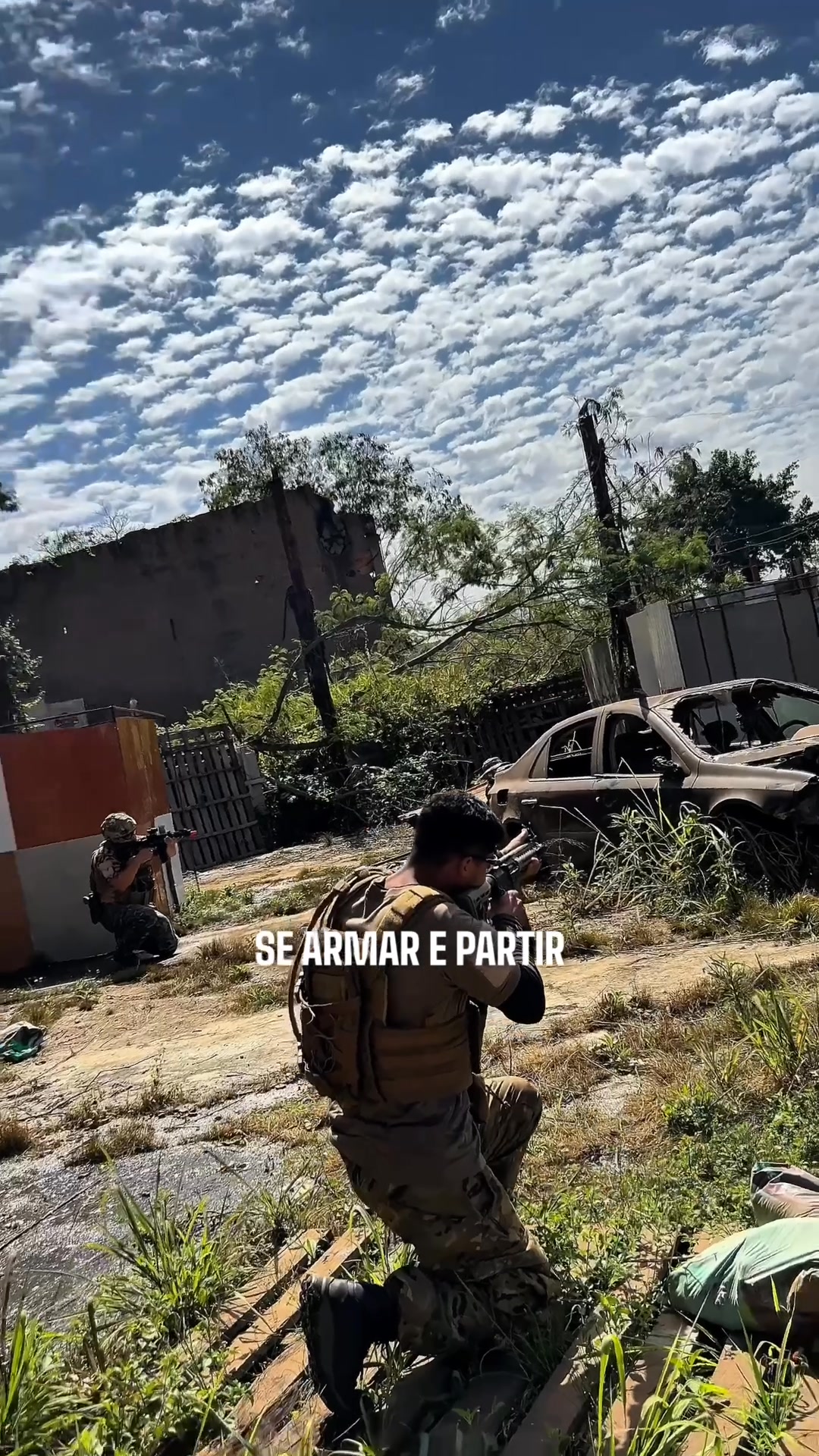 Complexo Black Ops Facebook ad: Chama a galera e vem!