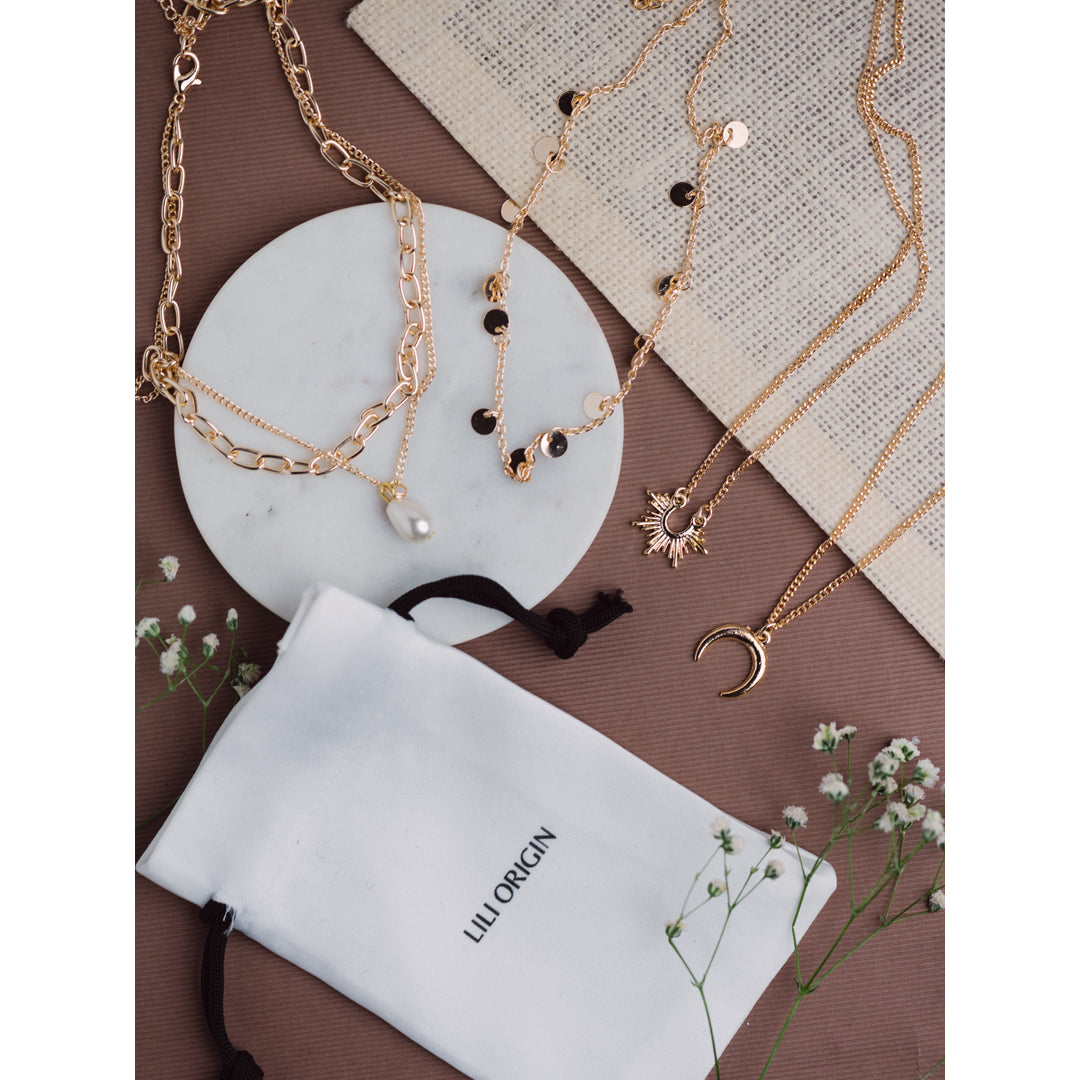 LiLi Origin Facebook ad: A little sparkle goes a long way.