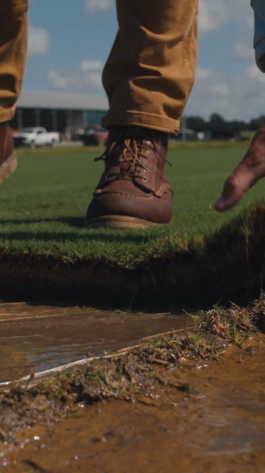 Carhartt Facebook ad: Built For Work
