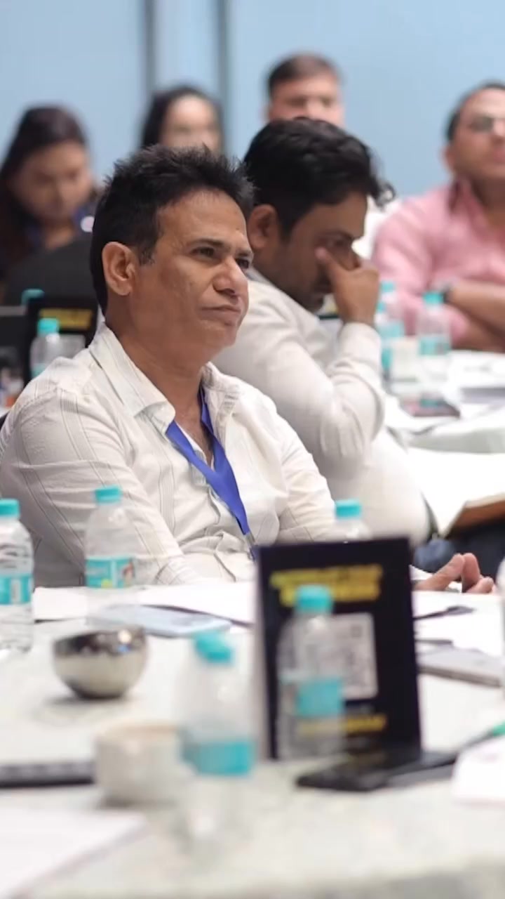 Sorav Narula Facebook ad: Your circle defines your direction.