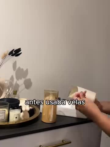Everhome Ecuador Facebook ad: Luz cálida y segura, sin fuego ni preocupaciones