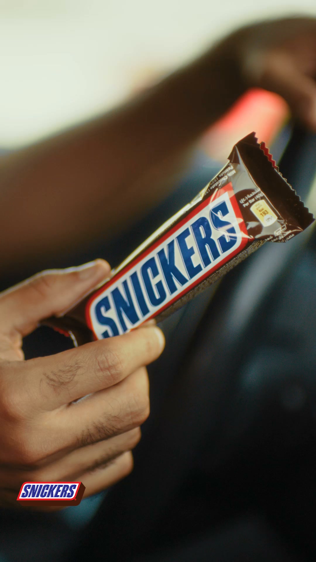 Snickers Arabia Facebook ad: إنت مو إنت وإنت جوعان.