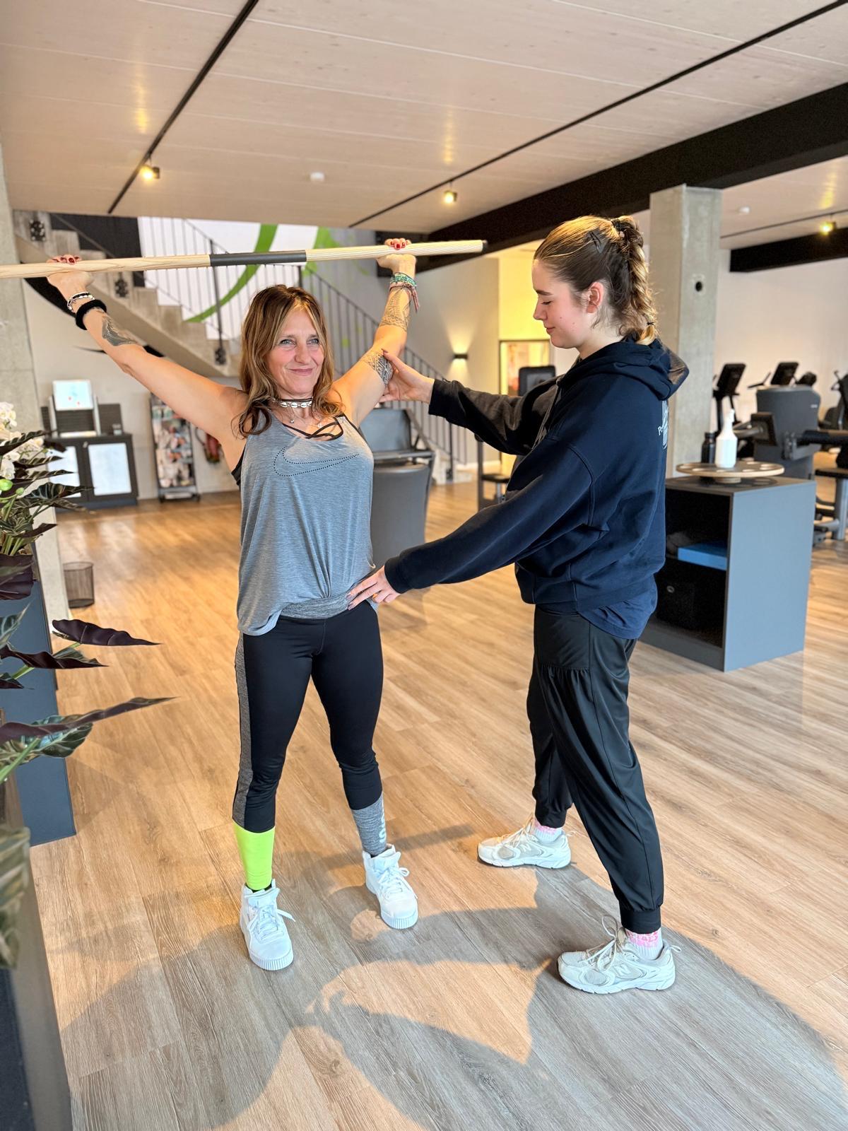 Curati Premium Fitness & Gesundheit Facebook ad: 6 Wochen Rückenprogramm!